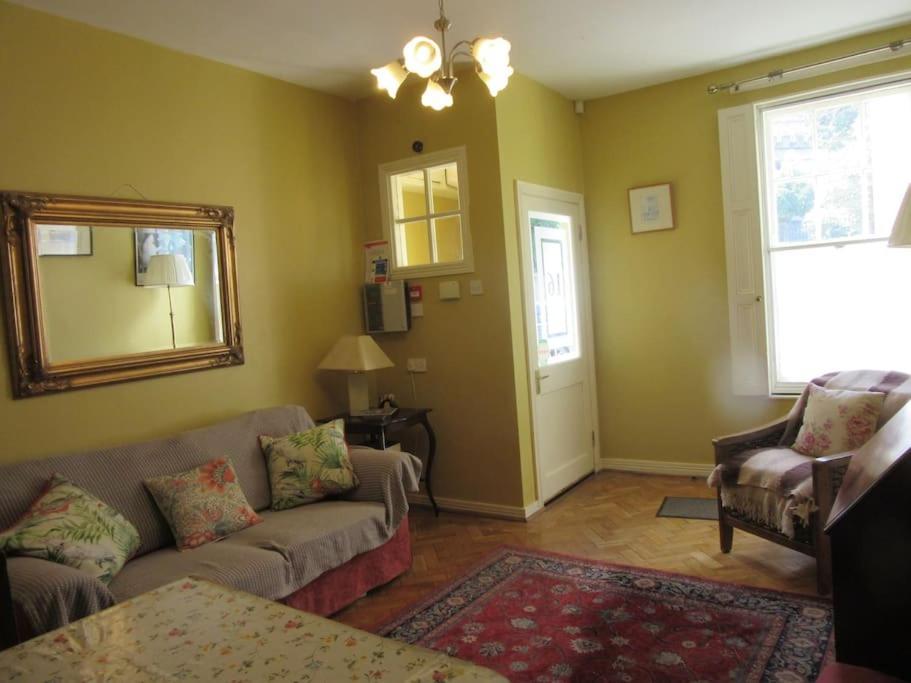 Cathedral Cottage Londonderry Exterior photo